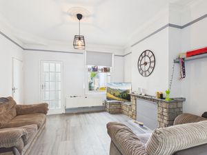 Lounge- click for photo gallery